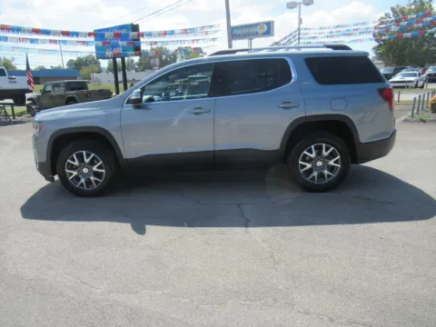 Photos of 2023 GMC Acadia SLT for sale in Jefferson City, TN at Farris Motor - Jefferson City