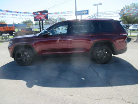 Photos of 2023 Jeep Grand Cherokee L Altitude for sale in Jefferson City, TN at Farris Motor - Jefferson City