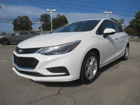 White 2018 Chevrolet Cruze LT for sale in Jefferson City, TN