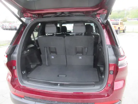 More photos of 2025 Jeep Grand Cherokee L Altitude X at Farris Motor - Jefferson City, TN