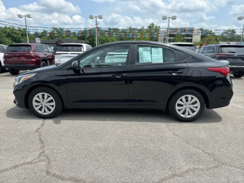 Photos of 2021 Hyundai Accent SE for sale in Jefferson City, TN at Farris Motor - Jefferson City