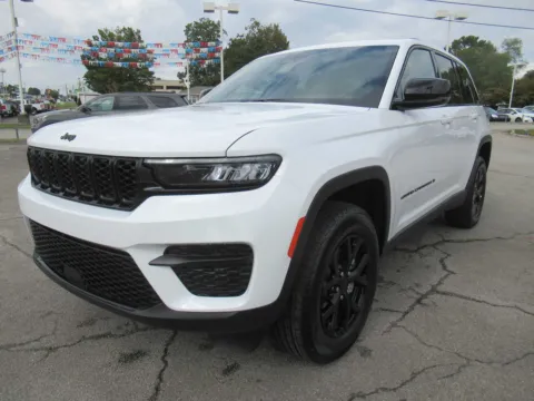 White 2025 Jeep Grand Cherokee Altitude X for sale in Jefferson City, TN