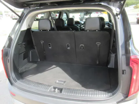 More photos of 2022 Kia Telluride S at Farris Motor - Jefferson City, TN