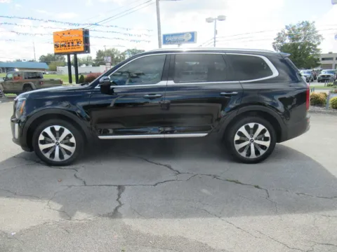 Photos of 2022 Kia Telluride S for sale in Jefferson City, TN at Farris Motor - Jefferson City