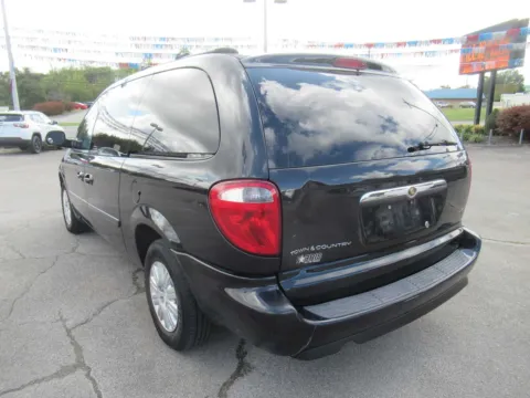 Another view of 2007 Chrysler Town & Country LWB LX for sale in Jefferson City, TN at Farris Motor - Jefferson City