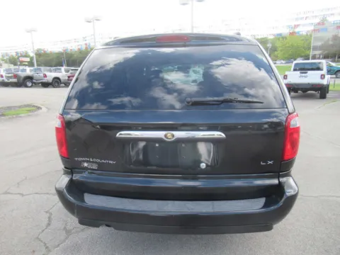 More photos of 2007 Chrysler Town & Country LWB LX at Farris Motor - Jefferson City, TN