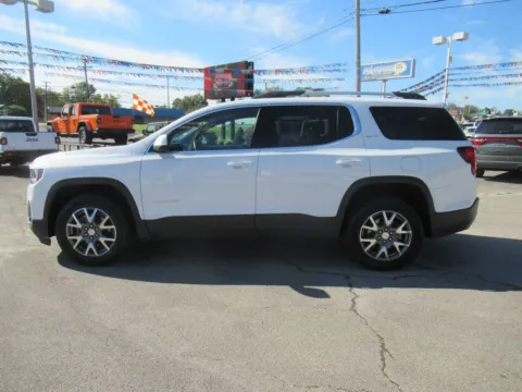 Photos of 2023 GMC Acadia SLT for sale in Jefferson City, TN at Farris Motor - Jefferson City