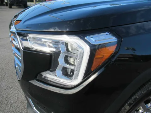 Photos of 2023 GMC Terrain SLT for sale in Jefferson City, TN at Farris Motor - Jefferson City