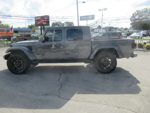 Photos of 2023 Jeep Gladiator High Altitude for sale in Jefferson City, TN at Farris Motor - Jefferson City