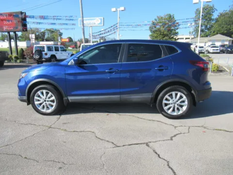 Photos of 2020 Nissan Rogue Sport S for sale in Jefferson City, TN at Farris Motor - Jefferson City