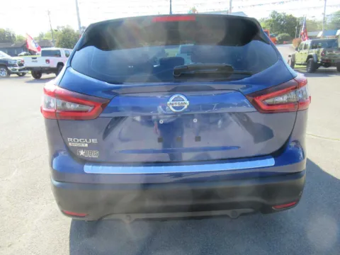 More photos of 2020 Nissan Rogue Sport S at Farris Motor - Jefferson City, TN