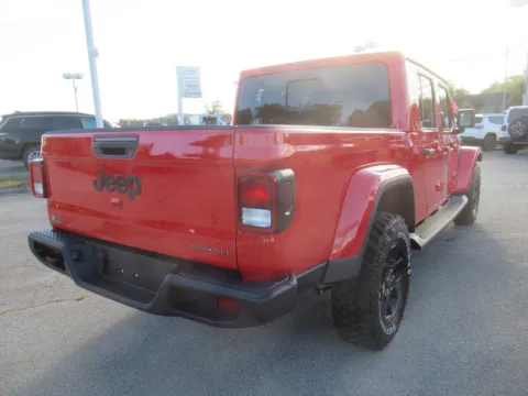 More photos of 2025 Jeep Gladiator High Tide at Farris Motor - Jefferson City, TN