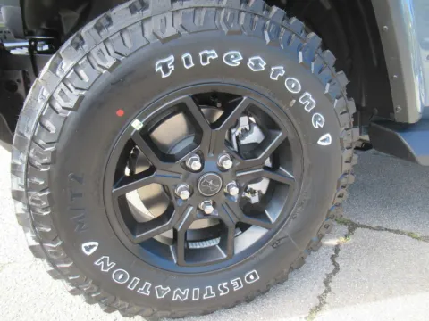 Another view of 2025 Jeep Gladiator High Tide for sale in Jefferson City, TN at Farris Motor - Jefferson City