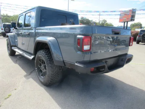 More photos of 2025 Jeep Gladiator High Tide at Farris Motor - Jefferson City, TN