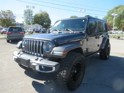 Gray 2018 Jeep Wrangler Unlimited Sahara for sale in Jefferson City, TN