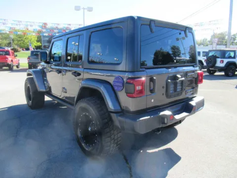 More photos of 2018 Jeep Wrangler Unlimited Sahara at Farris Motor - Jefferson City, TN
