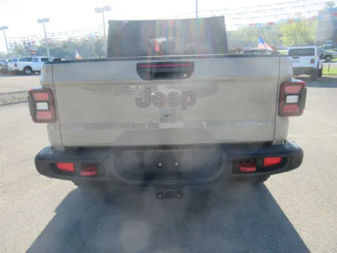 More photos of 2020 Jeep Gladiator Rubicon at Farris Motor - Jefferson City, TN