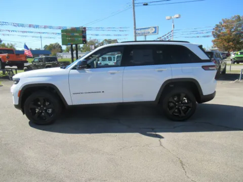 Photos of 2025 Jeep Grand Cherokee Limited for sale in Jefferson City, TN at Farris Motor - Jefferson City