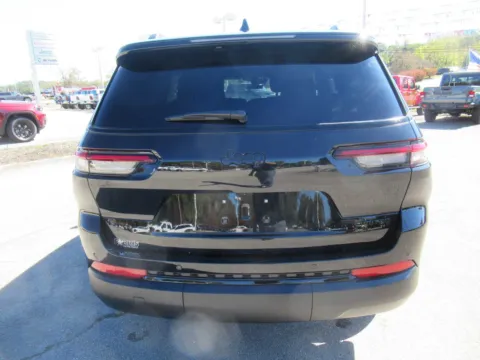 More photos of 2025 Jeep Grand Cherokee L Limited at Farris Motor - Jefferson City, TN