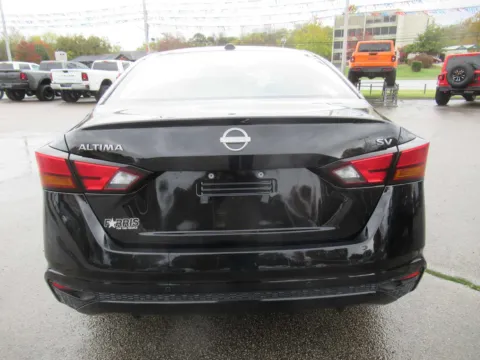 More photos of 2023 Nissan Altima 2.5 SV at Farris Motor - Jefferson City, TN