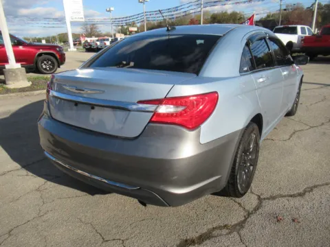 More photos of 2014 Chrysler 200 LX at Farris Motor - Jefferson City, TN