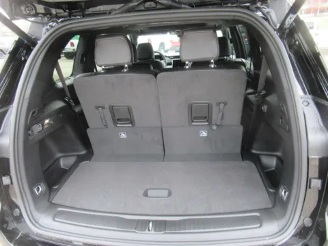 More photos of 2025 Jeep Grand Cherokee L Altitude X at Farris Motor - Jefferson City, TN