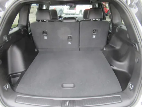 More photos of 2025 Jeep Grand Cherokee Limited at Farris Motor - Jefferson City, TN