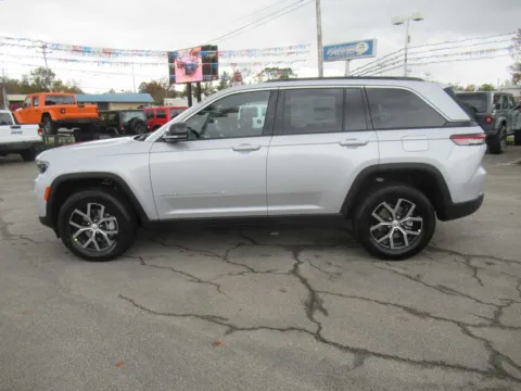 Photos of 2025 Jeep Grand Cherokee Limited for sale in Jefferson City, TN at Farris Motor - Jefferson City