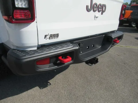 More photos of 2025 Jeep Gladiator Rubicon at Farris Motor - Jefferson City, TN