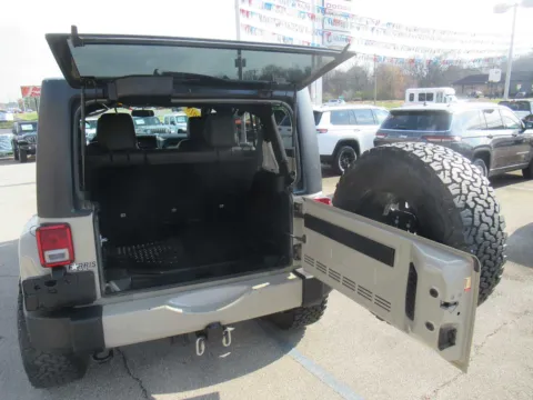 More photos of 2017 Jeep Wrangler Unlimited Sahara at Farris Motor Company - Jefferson City, TN