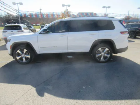 Photos of 2021 Jeep Grand Cherokee L Limited for sale in Jefferson City, TN at Farris Motor Company - Jefferson City