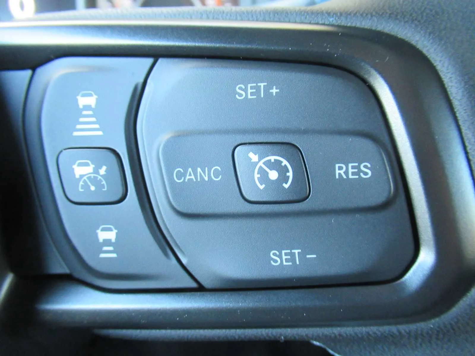 2026 Jeep Wrangler 4-Door Willys - Photo 23