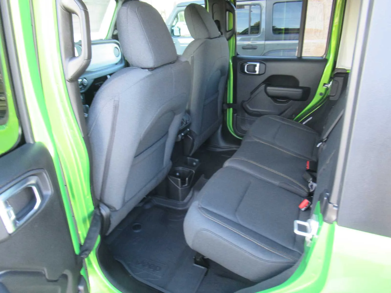 2026 Jeep Wrangler 4-Door Willys - Photo 42