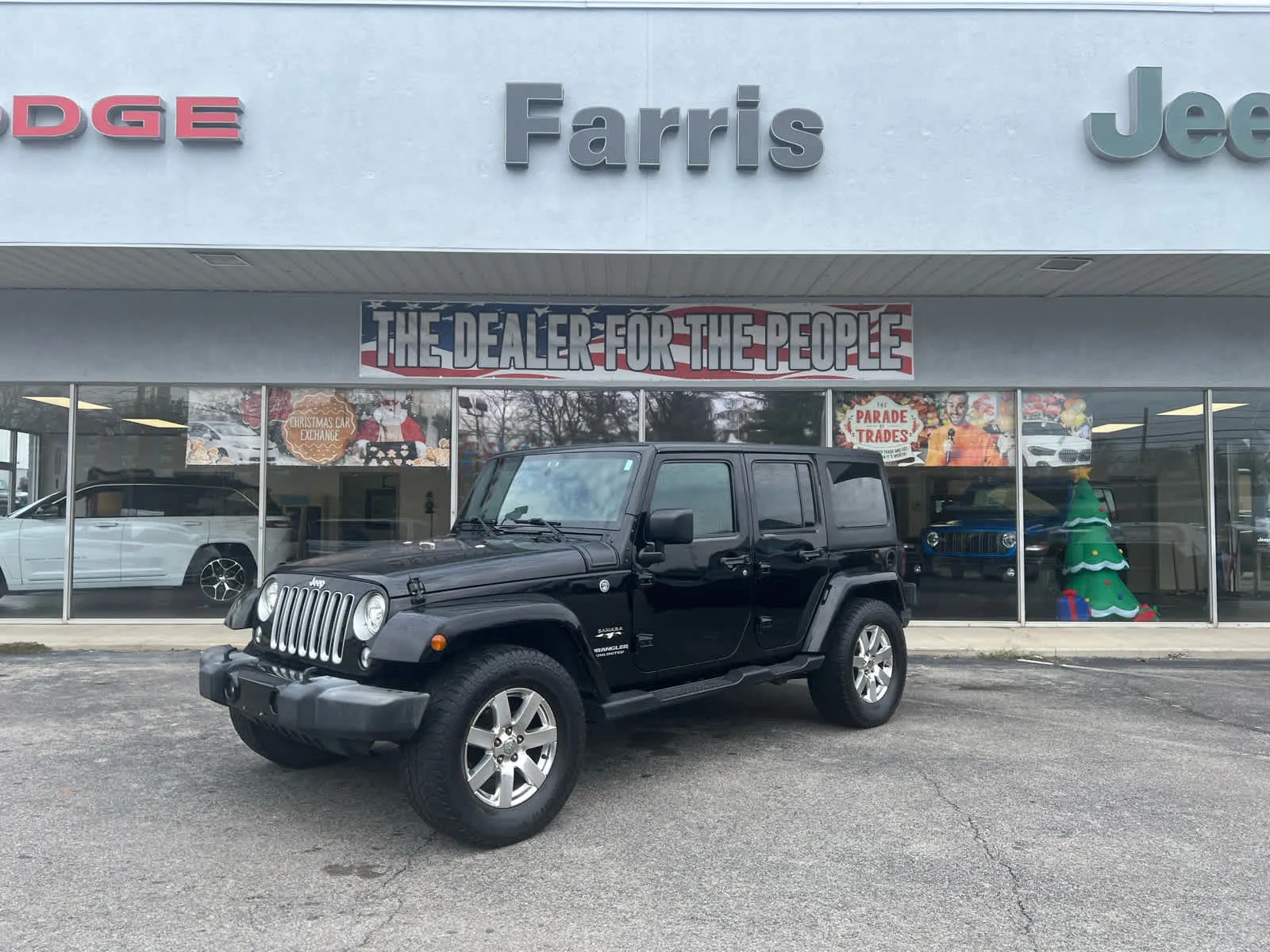 Used 2017 Jeep Wrangler Unlimited Sahara with VIN 1C4BJWEGXHL552064 for sale in Jefferson City, TN