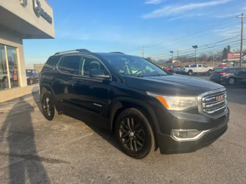 More photos of 2019 GMC Acadia SLT at Farris Jeep - Morristown, TN