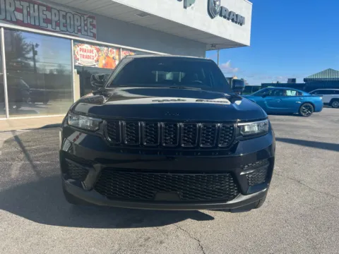 Another view of 2024 Jeep Grand Cherokee Altitude X for sale in Morristown, TN at Farris Jeep - Morristown