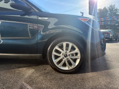 More photos of 2017 Kia Soul + at Farris Jeep - Morristown, TN