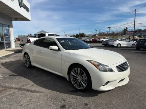 More photos of 2015 INFINITI Q60 Journey at Farris Jeep - Morristown, TN