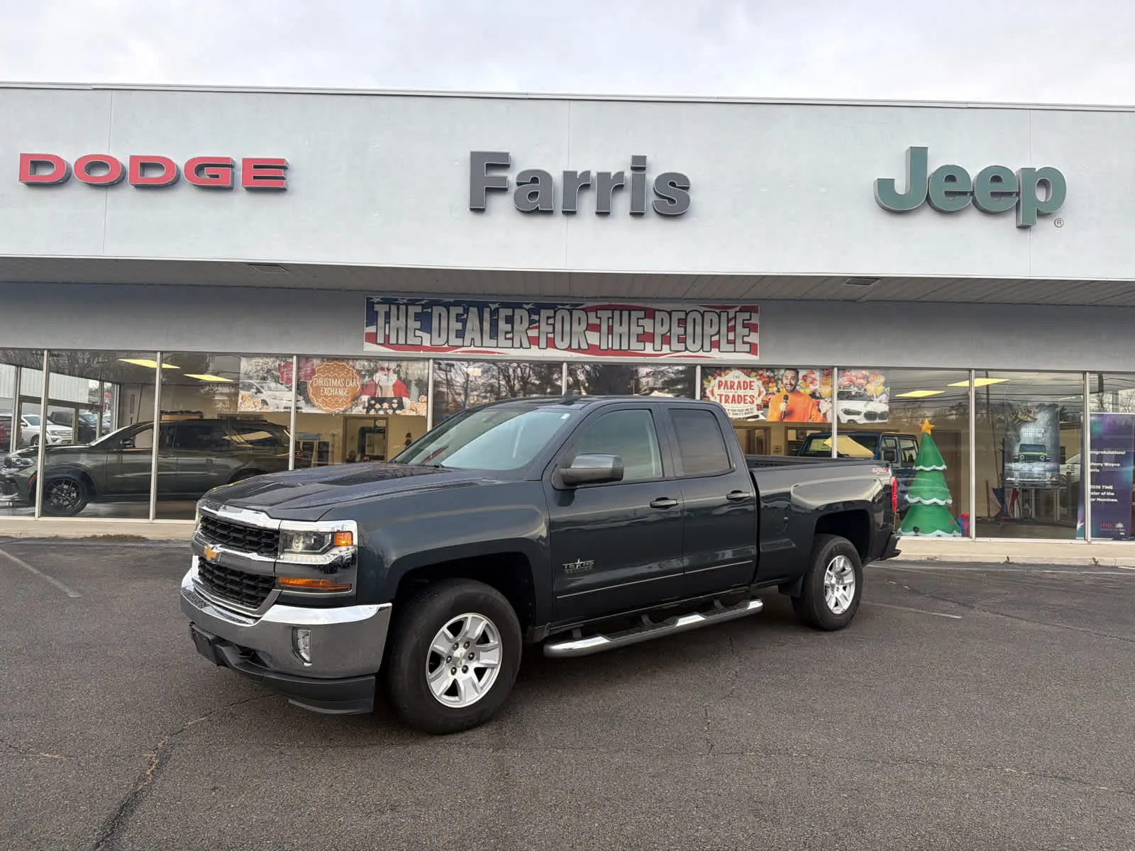 Gray 2017 Chevrolet Silverado 1500 LT for sale in Morristown, TN