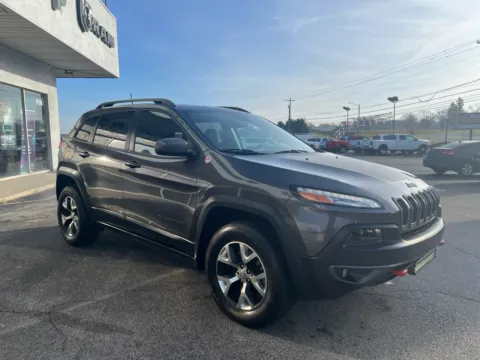 More photos of 2016 Jeep Cherokee Trailhawk at Farris Jeep - Morristown, TN