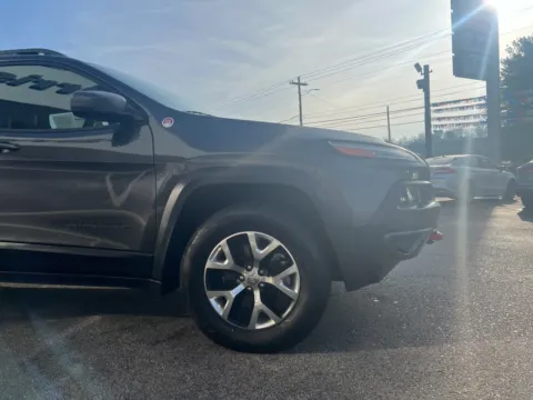 More photos of 2016 Jeep Cherokee Trailhawk at Farris Jeep - Morristown, TN