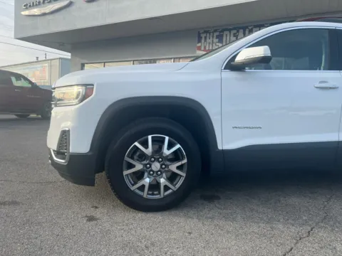 Photos of 2023 GMC Acadia SLT for sale in Morristown, TN at Farris Jeep - Morristown