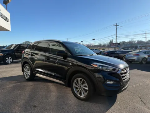 More photos of 2017 Hyundai Tucson SE at Farris Jeep - Morristown, TN