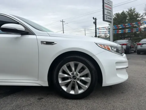 More photos of 2017 Kia Optima LX at Farris Jeep - Morristown, TN