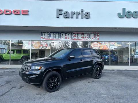 Black 2020 Jeep Grand Cherokee Altitude for sale in Morristown, TN