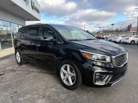 More photos of 2021 Kia Sedona EX at Farris Jeep - Morristown, TN