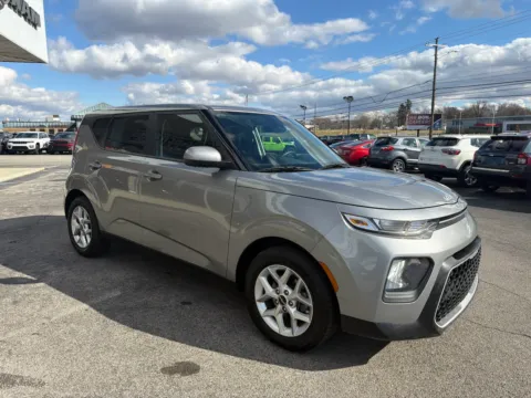 More photos of 2022 Kia Soul LX at Farris Jeep - Morristown, TN
