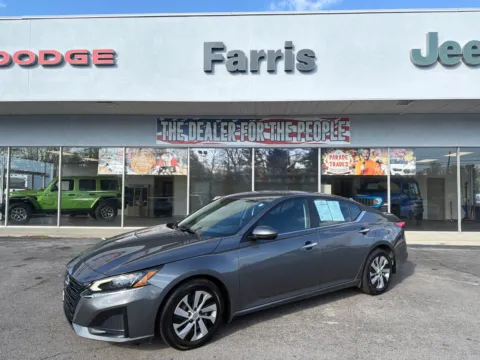 Photos of 2023 Nissan Altima 2.5 S for sale in Morristown, TN at Farris Jeep - Morristown