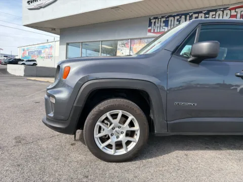 Another view of 2023 Jeep Renegade Latitude for sale in Morristown, TN at Farris Jeep - Morristown