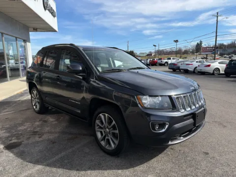 More photos of 2016 Jeep Compass High Altitude Edition at Farris Jeep - Morristown, TN